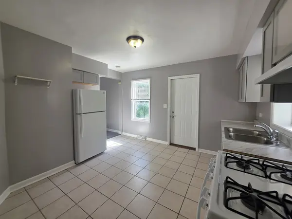 205 S Park AVE, Waukegan, IL 60085