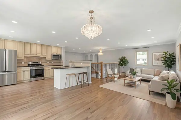 112 LILAC LN, Buffalo Grove, IL 60089