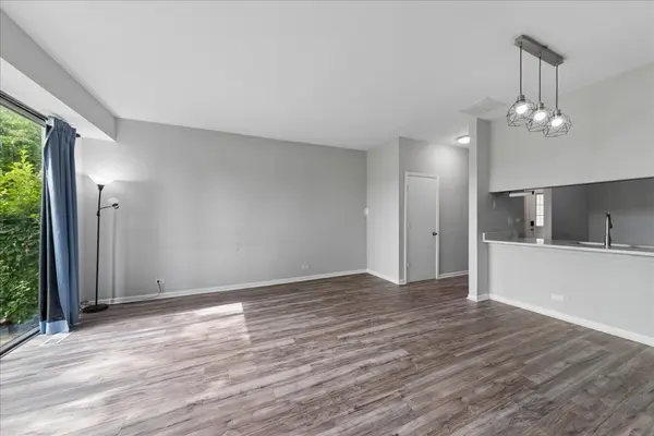 1459 Golfview DR, Glendale Heights, IL 60139