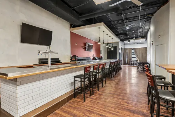 310 S Halsted ST, Chicago, IL 60661