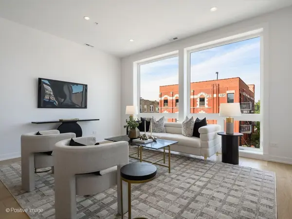 1345 W Grand AVE #4N, Chicago, IL 60642