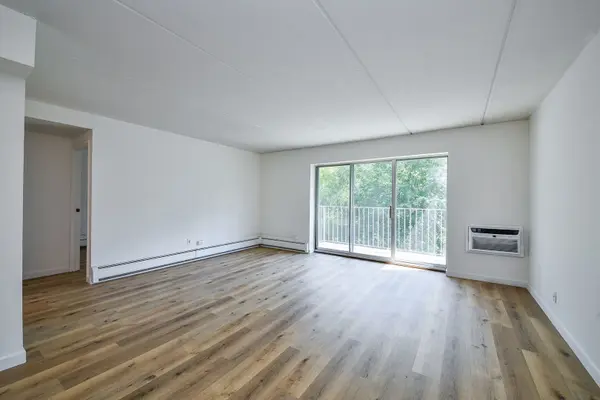 5125 Blodgett AVE #218T, Downers Grove, IL 60515