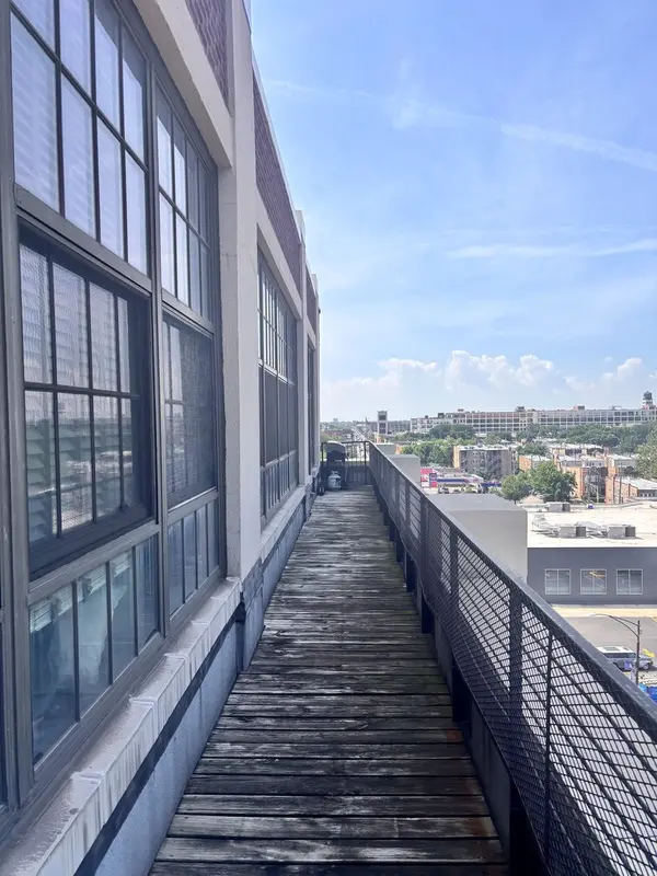 3963 W Belmont AVE #611, Chicago, IL 60618