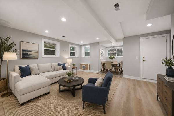 2442 W Wilson AVE #GDN, Chicago, IL 60625