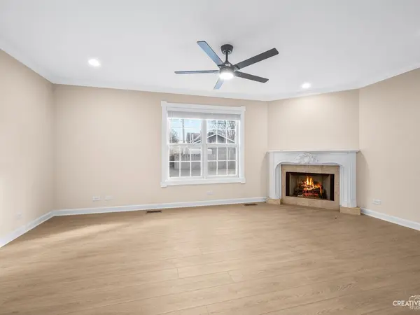 325-327 N Loomis ST, Naperville, IL 60540