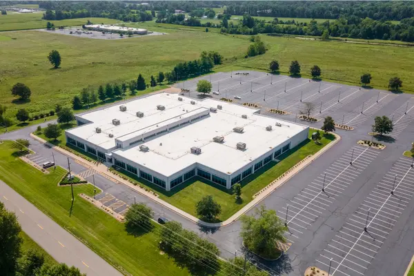 5001 Meadowland Pkwy, Marion, IL 62959