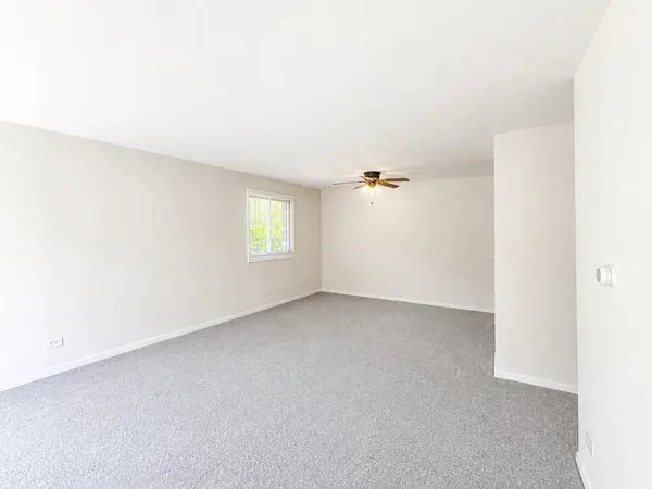 245 W Main ST #309, Lake Zurich, IL 60047