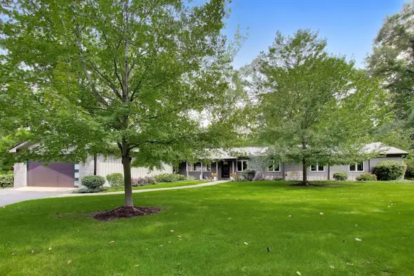 191 Kimberly RD, North Barrington, IL 60010