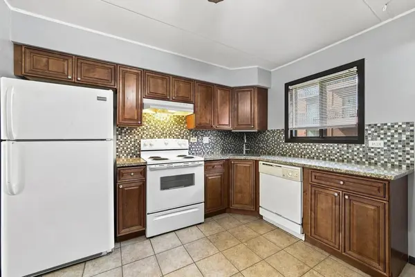 6408 Nature DR #1W, Oak Forest, IL 60452