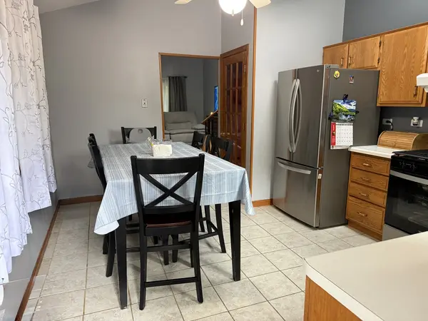 29W313 Ray AVE, West Chicago, IL 60185