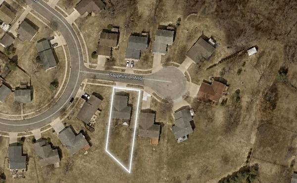 4212 Sapphire LN NW, Rochester, MN 55901