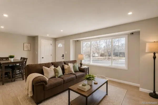 6733 S Ash WAY, Littleton, CO 80122
