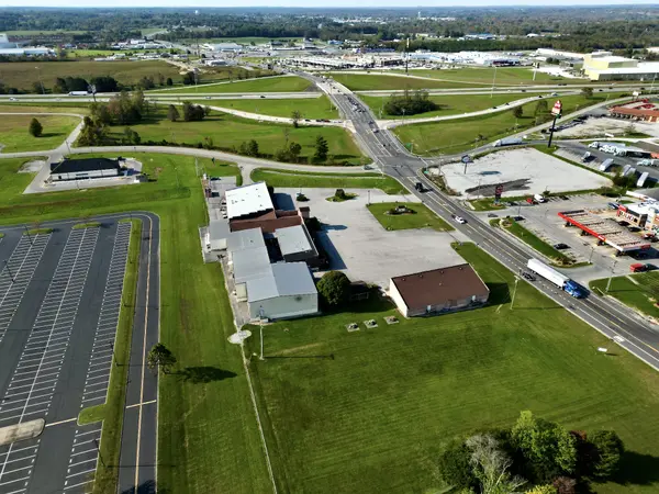 2568 Genesis Rd, Crossville, TN 38571