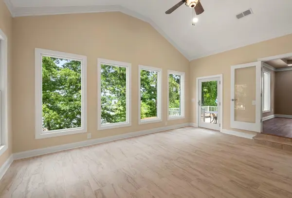 980 Skyline Drive, Clifton, TN 38425