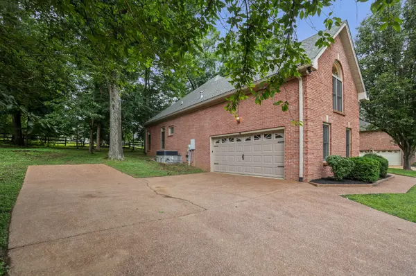 5860 Seven Points Trce, Hermitage, TN 37076