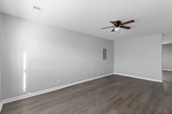 1106 Keith Ave, Oak Grove, KY 42262