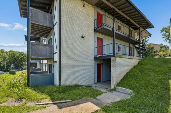 270 Tampa Dr #H1, Nashville, TN 37211