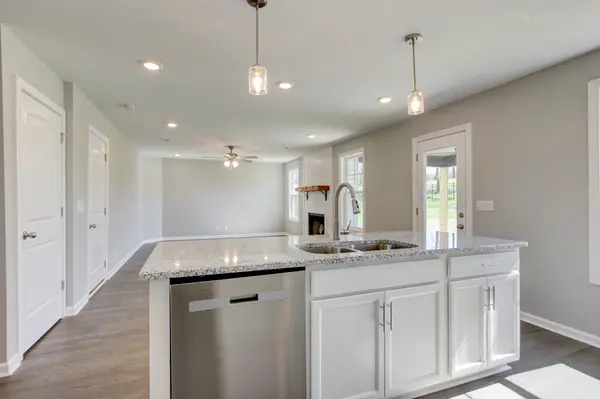 818 Limestone Way, Clarksville, TN 37043