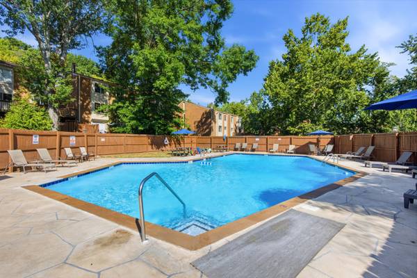 6946 Highland Park Dr, Nashville, TN 37205