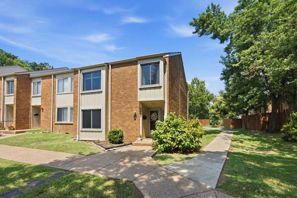6946 Highland Park Dr, Nashville, TN 37205