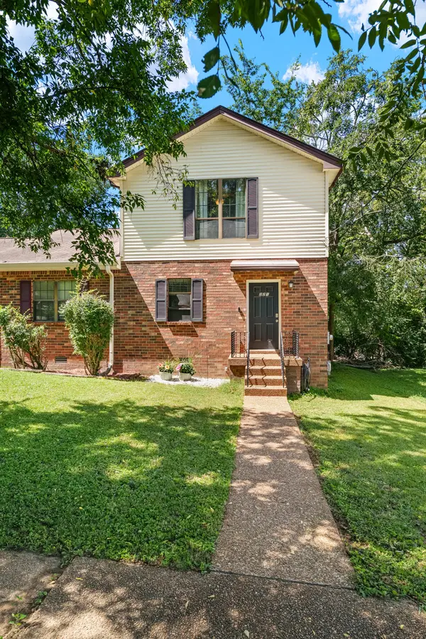 221 Macfie Dr, Madison, TN 37115