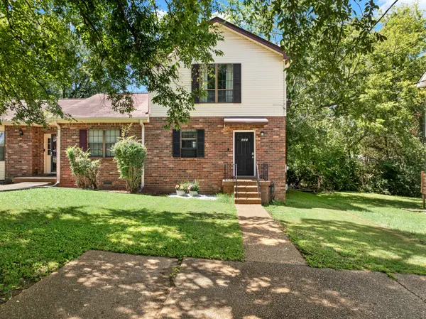 221 Macfie Dr, Madison, TN 37115