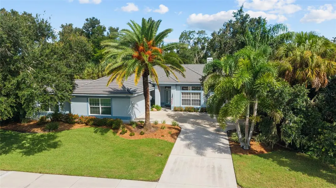 2686 DICK WILSON DR, Sarasota, FL 34240
