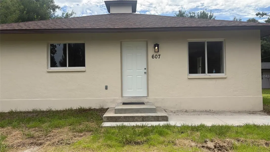 607 2ND ST NW, Ruskin, FL 33570
