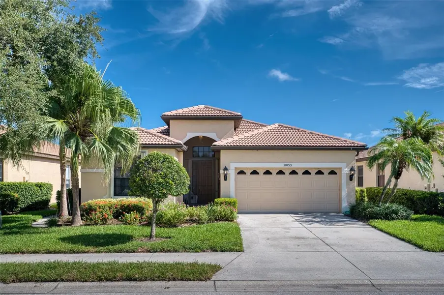 8053 STIRLING FALLS CIR, Sarasota, FL 34243