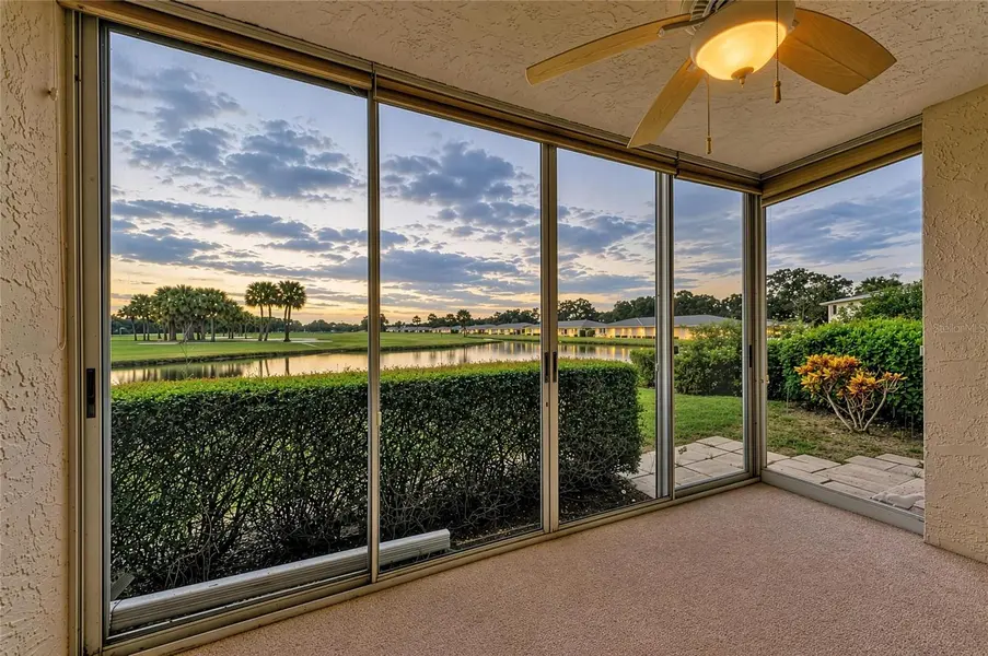 6999 W COUNTRY CLUB DR N #123, Sarasota, FL 34243