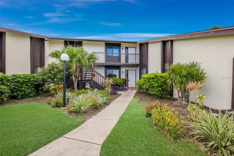 5400 34TH ST W #B16, Bradenton, FL 34210