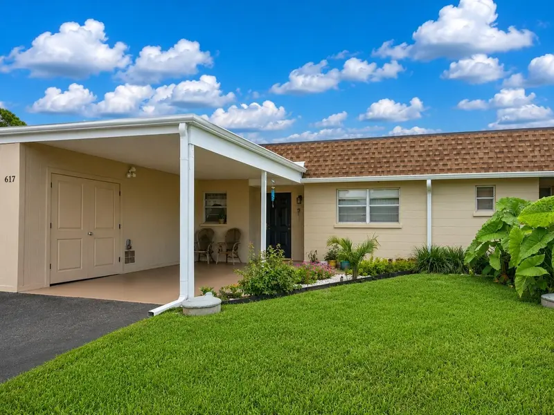 617 PARK CIR #26, Bradenton, FL 34207