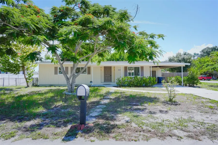 6515 3RD STREET CT W, Bradenton, FL 34207