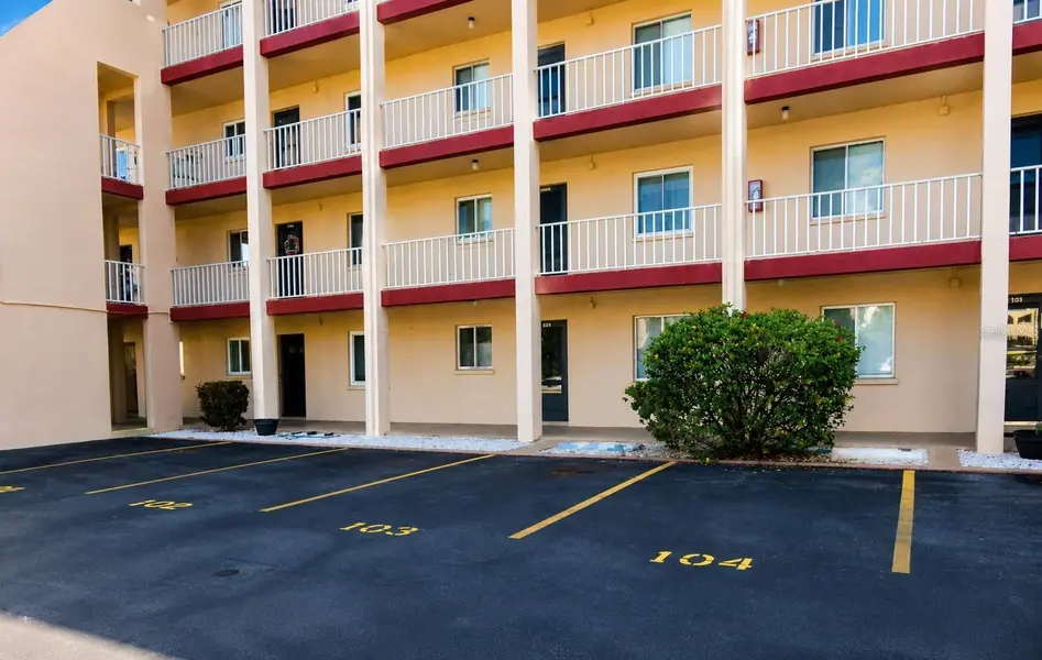 4111 HERON WAY #E-103, Bradenton, FL 34205