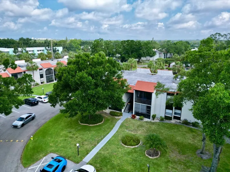3255 BENEVA RD #201, Sarasota, FL 34232