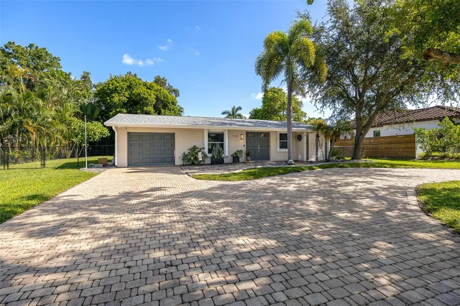 1223 BILTMORE DR, Fort Myers, FL 33901