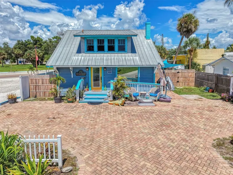 530 W GREEN ST, Englewood, FL 34223
