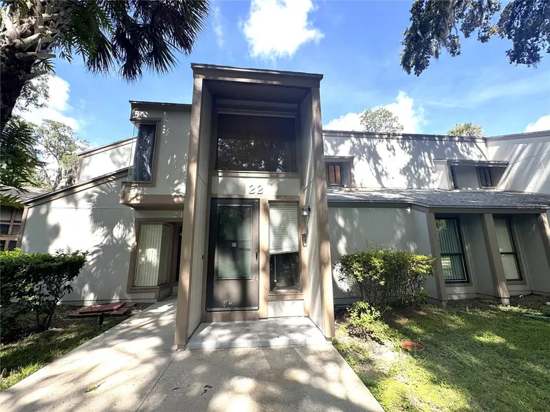 22 MID OAKS CIR #22, Palm Coast, FL 32137