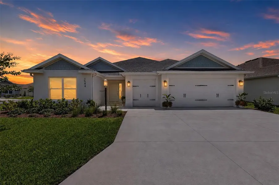 1544 JAKE DR, The Villages, FL 34762