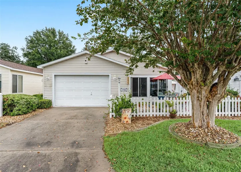 1756 MORELOS RD, The Villages, FL 32159