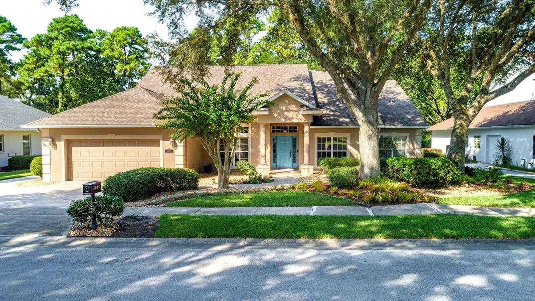 5039 GREENBRIAR TRL, Mount Dora, FL 32757