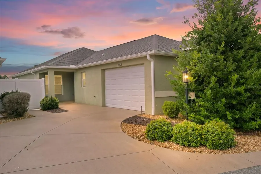 2952 KRAMER CT, The Villages, FL 32163