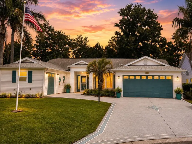 25001 RIVERWALK DR, Leesburg, FL 34748