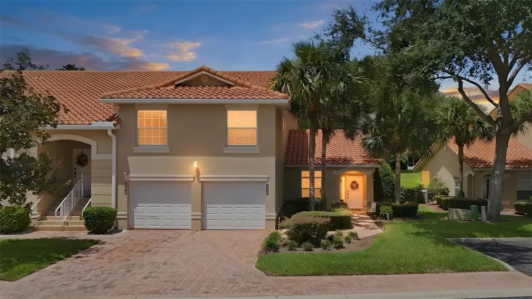 5418 COMPASS PT, Oxford, FL 34484