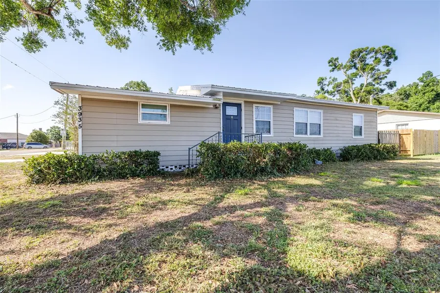 3935 CLUBHOUSE RD, Highland City, FL 33846