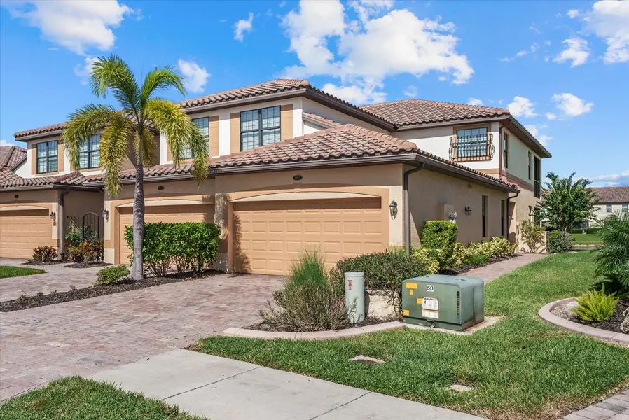 20150 RAGAZZA CIR #102, Venice, FL 34293