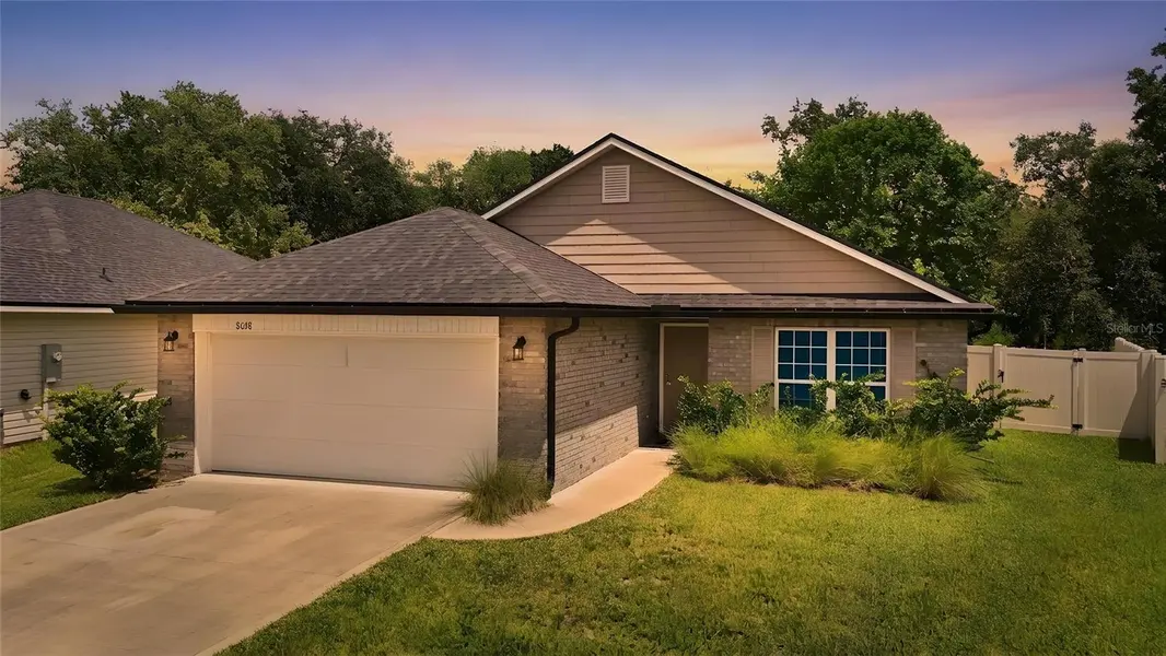 8058 BELSAY CIR, Jacksonville, FL 32219