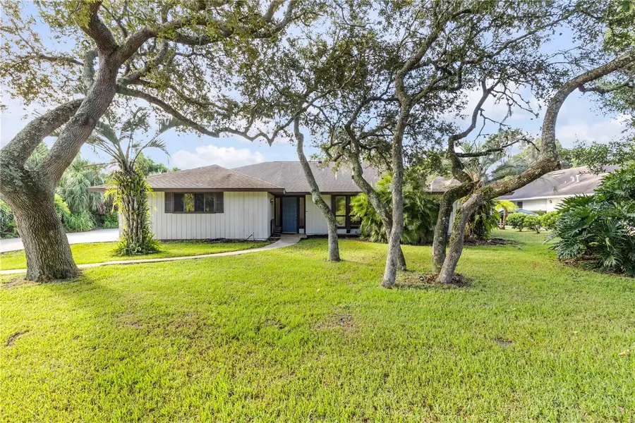 530 CLUB HOUSE BLVD, New Smyrna Beach, FL 32168