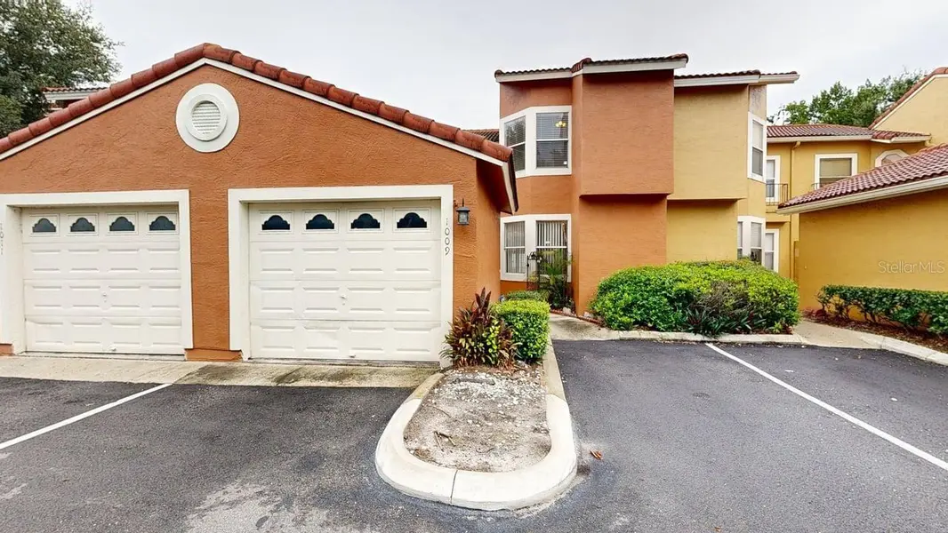 1009 CASA DEL SOL CIR, Altamonte Springs, FL 32714