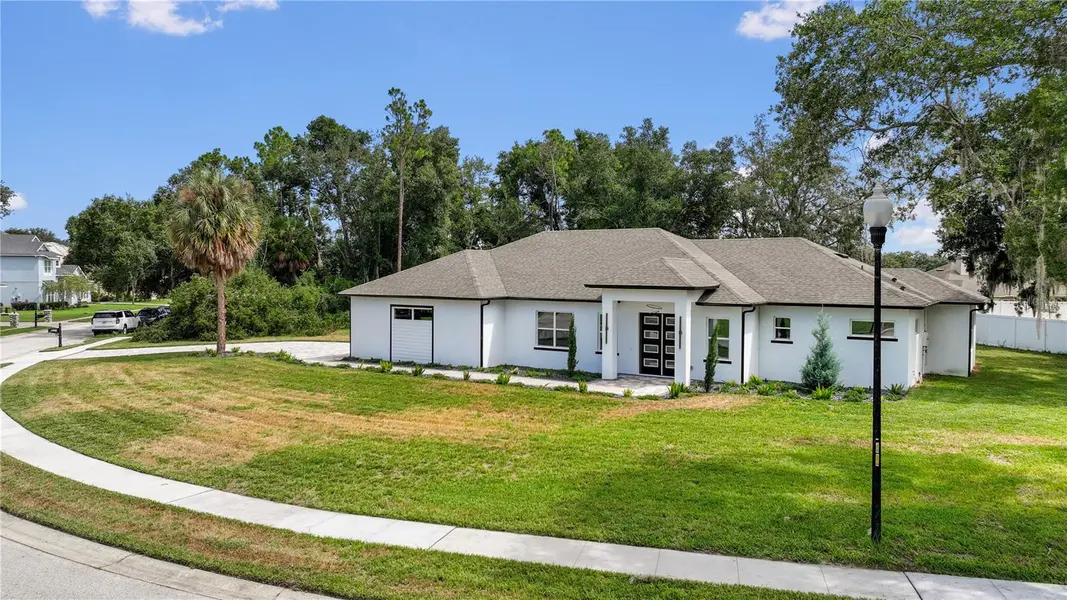 9531 MID SUMMER LN, Leesburg, FL 34788